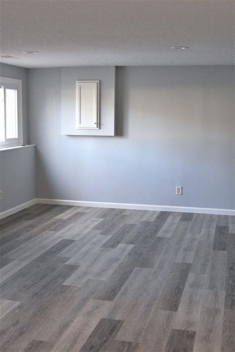 Pin By Wendy Broesch On Rosehedge House Flooring Grey Wood Floors