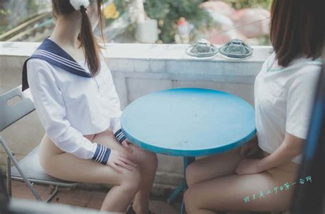 【エロ注意】日本の女子高生2人の無修正エロ画像、海外サイトで神クラスだと話題に ポッカキット