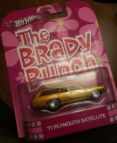 Hot Wheels The Brady Bunch 71 Plymouth Satellite Hotwheels Plymouth