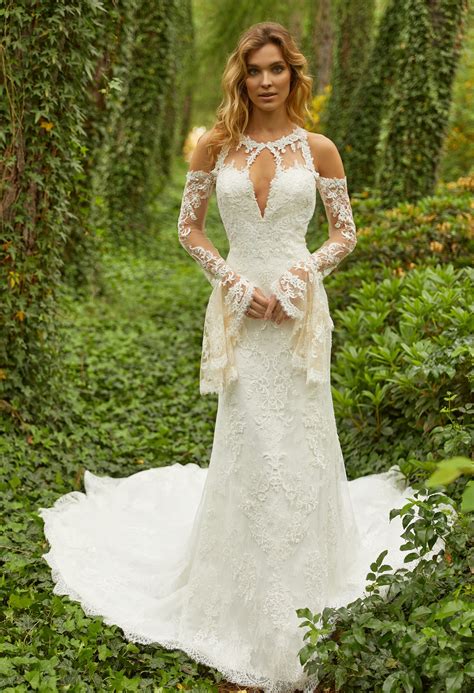We did not find results for: Die aktuelle Brautmode Kollektion - AVINIA | Kleid ...