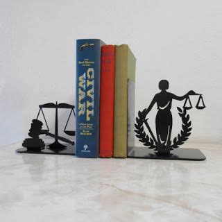 Best gifts for graduating law students. Law School Graduation Gifts | legallyblondeandbroke.com ...
