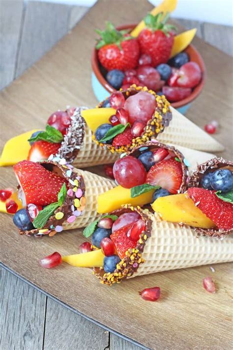 Bettina at oh everything handmade whipped up this dessert for her baby's first birthday—but the delish ingredients can be a hit with kids and adults of all ages. 8 CREATIVE WAYS TO GET KIDS TO EAT SALAD