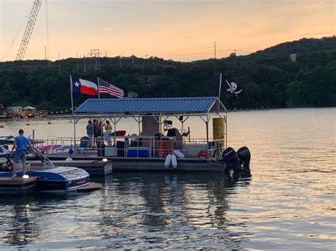 Best Lake Austin Party Barges Go Big Or Go Home Party Boats