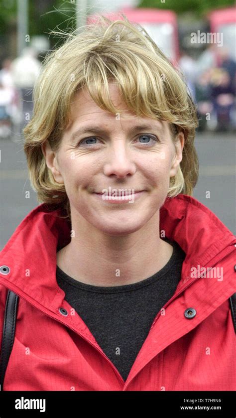 10 Hot Sexy Hazel Irvine Bikini Pics