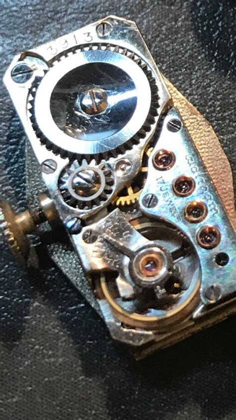 Waltham 1930s 14k Solid Gold Antique Vintage Watch Gem