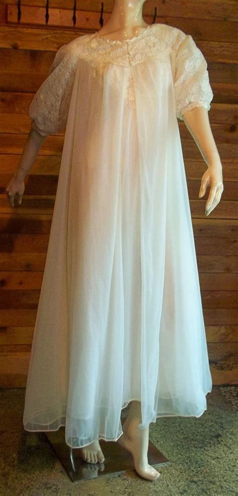 Vintage Lingerie 1950s Warners Ivory Size 32 Nightgown Etsy