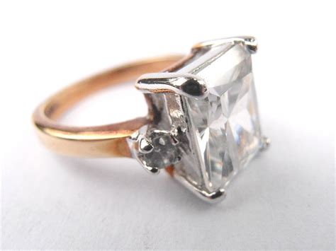 In ancient egypt, they wore rings on the third finger of the left hand to mark where the vein of love went directly to the. Vintage Faux Diamond Solitaire Ring Emerald Diamond ...