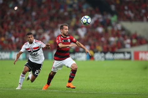 .o flamengo não apenas manteve o elenco que o levou com relativa facilidade à decisão como a temporada 2019/2020 do basquete brasileiro foi paralisada quando o flamengo liderava o nbb e. Flamengo tem elenco R$ 105 milhões mais valioso do que o ...