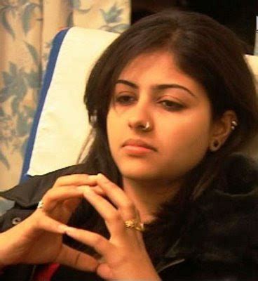 Ratna suzana is on facebook. Roadies...Ab bar bar phategi: Natasha Sinha