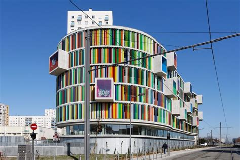 12 Mesmerizing Buildings With Colored Glass Facades