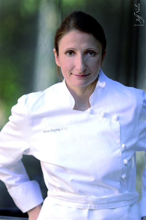 July 12, 1969 valence) french cook, first female cook of the year in 2007. Anne-Sophie Pic à l'assaut de New York : un projet ajourné ...