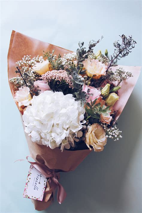 Check spelling or type a new query. 12 Florists for Modern Valentine's Day Flowers ...