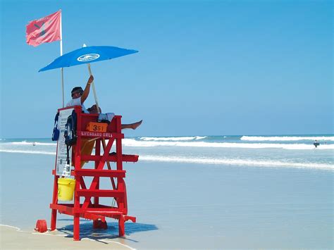 In our quieter part of daytona beach, the oceanside daytona is a romantic oasis on beachside! Lifeguard Daytona Beach Ocean · Free photo on Pixabay