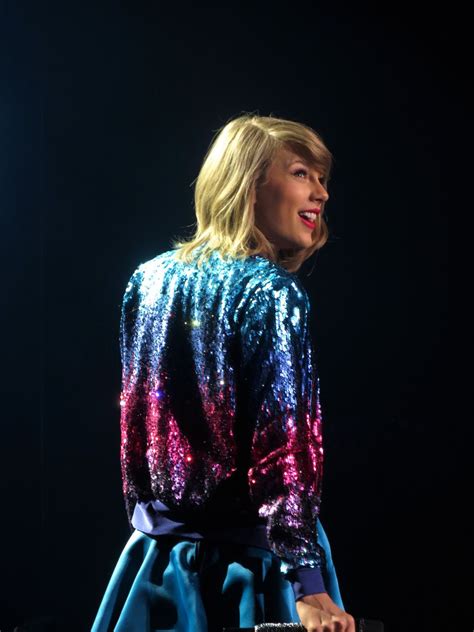 Taylor Swift Performs At 1989 World Tour In Glasgow Hawtcelebs
