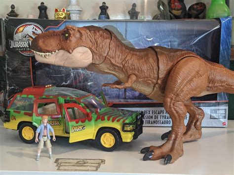 Jurassic World Legacy Collection Tyrannosaurus Rex Escape Pack R