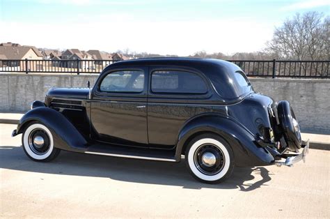 The tudor also has dual exhaust that. 1936 Ford Tudor Sedan Humpback | Sedan cars, Sedan, Top cars