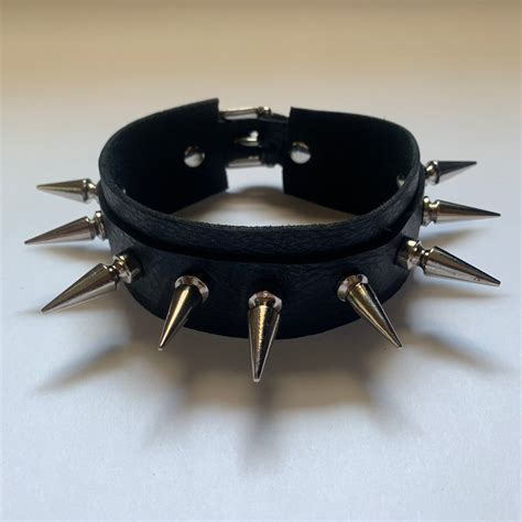 Willow Spiked Collar | Occult Collection
