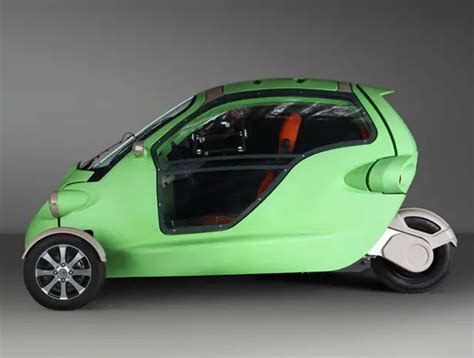Sam Three Wheeled Small Electric Vehicle For Future Urban Mobility Tuvie