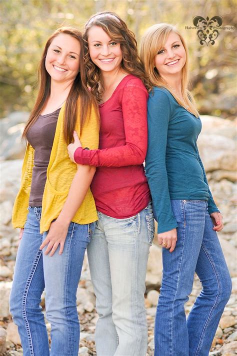 Older Sibling Photography Poses Teenage Sibling Photo Ideas Sister Siblings Sibling Poses