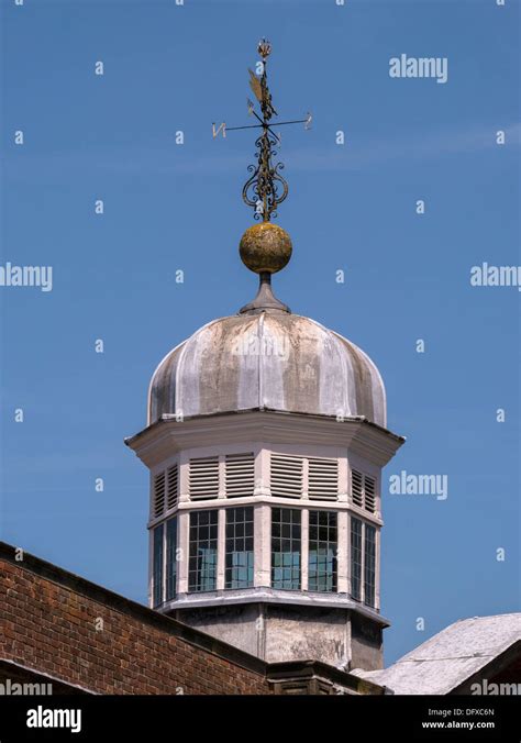 Lead Cupola Hi Res Stock Photography And Images Alamy