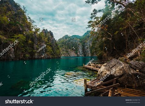 Pier Asias Cleanest Lake Lake Kayangan Stock Photo 252396175 Shutterstock