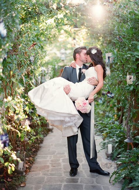 The Carry And Kiss Bride And Groom Photo Ideas Popsugar Love Sex