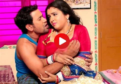 Bhojpuri Video आम्रपाली दूबे को खटिया पर लेटाकर निरहुआ ने किया रोमांस वायरल हुआ वीडियो