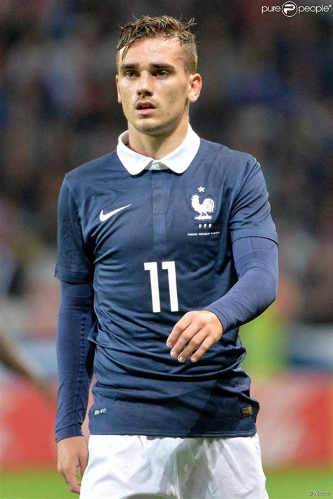 Griezmann hairstyles griezmann haircut antoine griezmann hair griezmann curly hair griezmann headband griezmann portrait soccer player long hair football player with long blonde hair footballers hair new hair meme griezmann hair band round face layered long hair. Antoine Griezmann of France in the 2014 World Cup ...