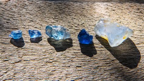 Blue Sapphires From Mogok Myanmar A Gemological Review