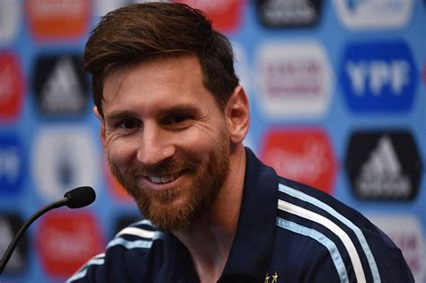 Barcelona de la primera división de españa y en la selección de argentina. Lionel Messi Comes out of Retirement to Play for Argentina ...