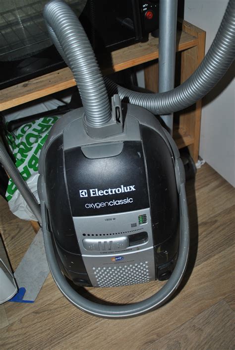 vacuum cleaner electrolux oxygenclassic ps auction we value the future largest in net auctions