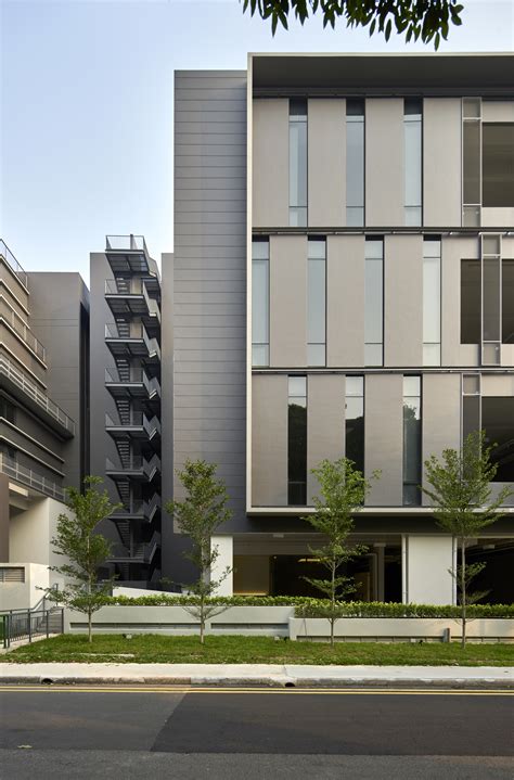 Like page,free home design ideas daily. Gallery of Tagore 8 / SCDA Architects - 6