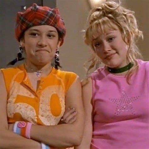 20 of the most iconic fashion moments from lizzie mcguire lizzie mcguire lizzie mcguire