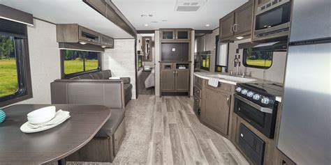 2021 Jay Flight Slx 8 Light Travel Trailer