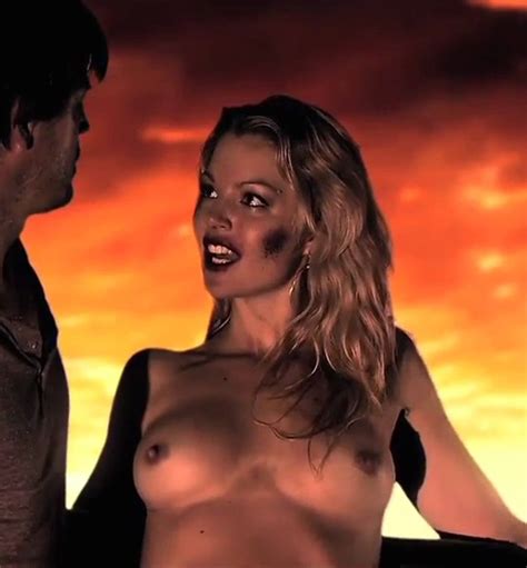 Celebrity Nudeflash Picture 2017 2 Original Clare Kramer Road To Hell 01