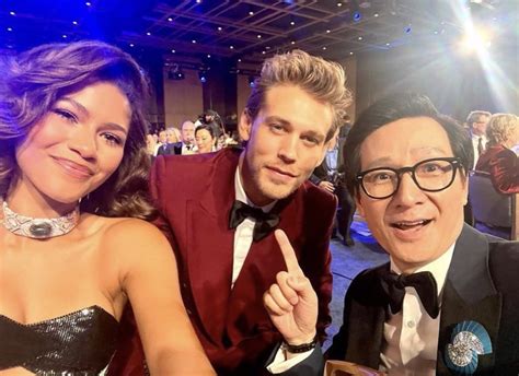 そばたべたい On Twitter Rt Filmdaze Ke Huy Quan Posted More Celebrity Selfies On His Instagram
