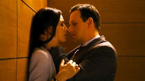 The Most Satisfying Kisses In Tv History Best Kisses Good Wife Wife Kissing