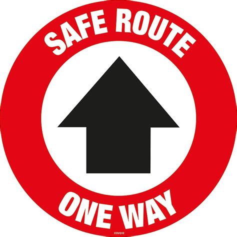 Safe Route One Way Arrow Floor Graphic 200mm Diameter St Andrews