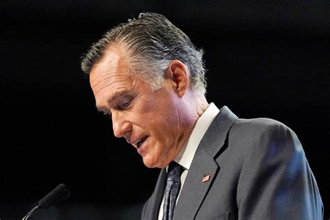 mitt romney booed at utah gop convention before failed vote to censure him for trump vote the
