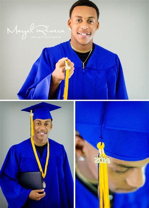 Pin By April Cook On Wow Photography Graduation Picture Poses Cap