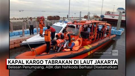 Kapal Kargo Tabrakan Di Laut Jakarta Youtube