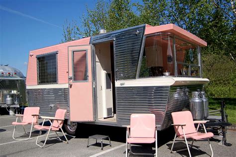 Mid Century Modern Freak — 1961 Holiday House Trailer Looking For A Way