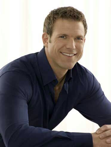 A Really Good Looking Doctor Dr Travis Stork From The Doctors