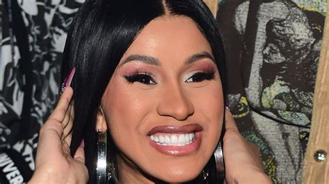 Jury Sides With Cardi B Over Sexually Suggestive Mixtape Artwork Lawsuit Nbc Chicago