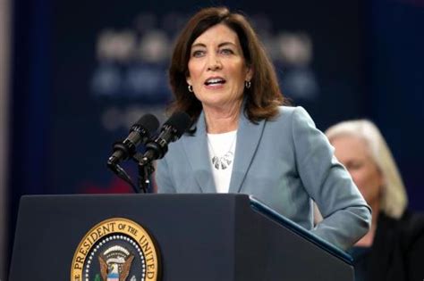 Democrat Kathy Hochul Becomes 1st Woman Elected Ny Governor Saratogian