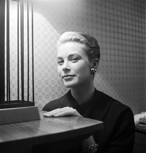 Grace Kelly In Photographs Philadelphia And Hollywood Corridors