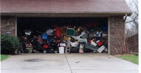 In Urbandale, problems fester surrounding a longtime hoarder house