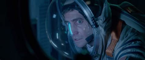 Jake Gyllenhaal And Ryan Reynolds Find Life In Outer Space In 2 New