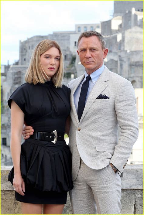 Daniel Craig And Lea Seydoux Are Picture Perfect At No Time To Die