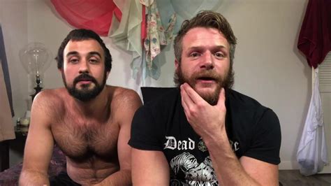 Bearded Hunks Mason Lear And Brian Bonds Play During Quarantine Video Porno Gratis Youporngay